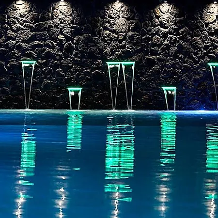 Отель Amara Santorini 4*